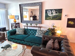 ULTRA LUXURIOUS LIVING ROOM! 
