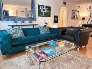 ULTRA LUXURIOUS LIVING ROOM! 
