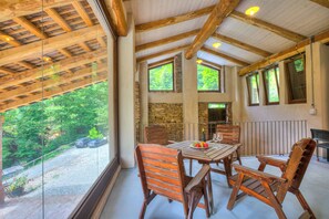 Sitting Area