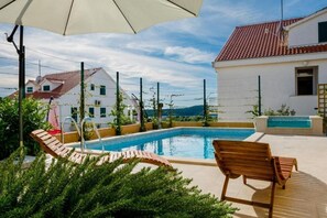 Gård