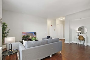 4-print-K- 1369 E Hyde Park Blvd 1004, Chicago, IL - 3