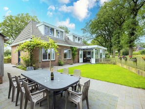 Außenseite Ferienhaus [Sommer]