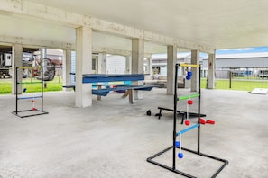 We have all sorts of games available, including a ping pong table! (Pics coming)