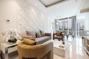 Magnificent Homes | Luxurious 3BR | Burj Khalifa View.jpeg