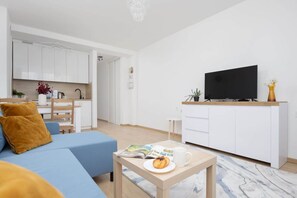 The lounge has a flat-screen TV for evening entertainment.