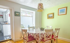 Nothe Parade Dining Area