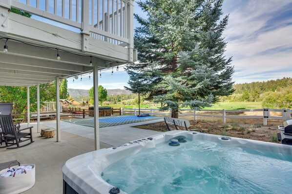 Big Bear Lake Vacation Rental | 3BR | 2BA | 1,436 Sq Ft | Step-Free Entry