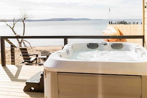 Bain à remous extérieur