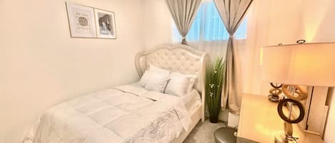 Cozy room with a comfy ENDY queen size mattress, dresser/reading desk-usb port.