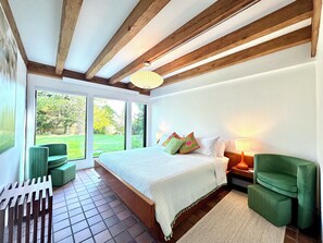 Primary bedroom suite (king bed)