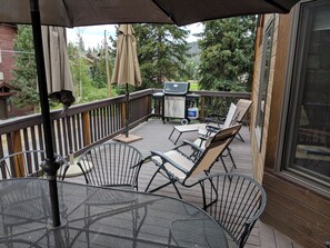 Front deck in summer 