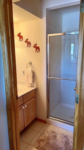 Bedroom 1's Bathroom