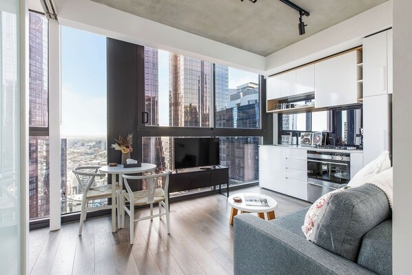 Elegant studio with fantastic northern views