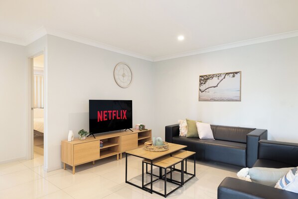 Private Living Room (1)