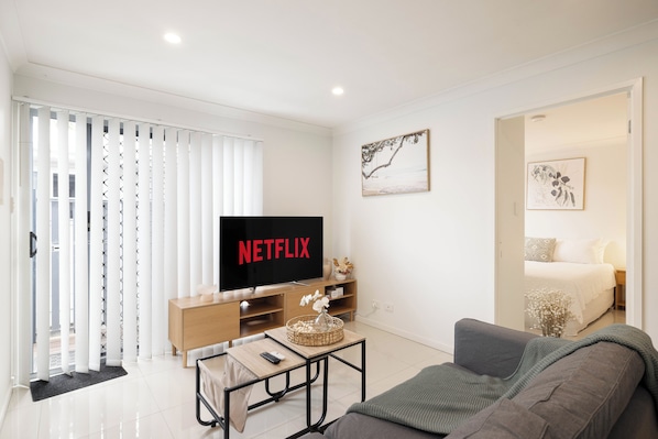 Private Living Room (1)
