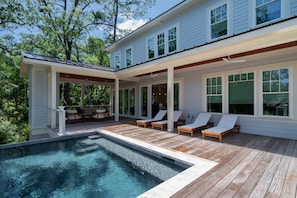 Private pool