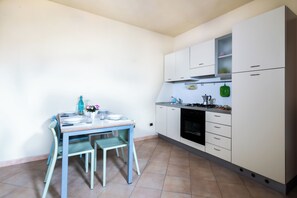 Kitchen and dining area