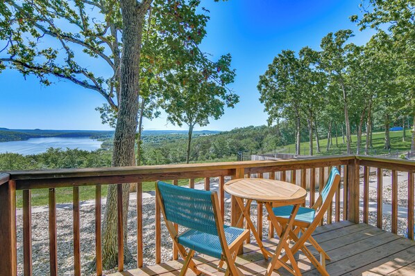 Shell Knob Vacation Rental | 1BR | 1BA | 525 Sq Ft | Stairs Required