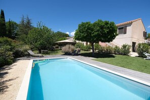 Holiday rental SAINT SATURNIN LES APT house for rent heated pool