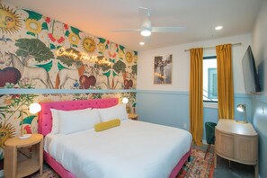 Bedroom 4: King Bed, TV, En Suite Full Bathroom