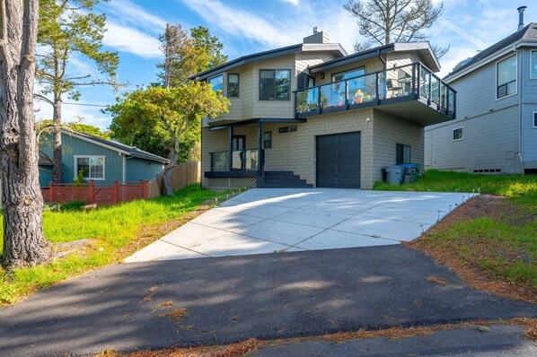 Front of House - Front of House