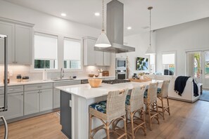 Kitchen, 1st Floor