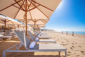 Lounge chair provided