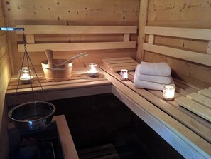 Sauna at Le Renard chalet