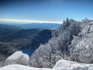 Snow-covered Crète Route – near the chalet Le Renard (1)