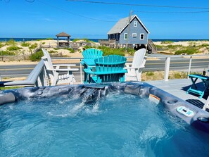 Hot Tub with Spectacular Ocean Views!