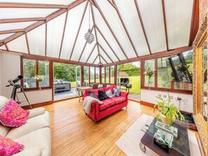 Living area | Blythbury Farmhouse, Bridgnorth and Ironbridge