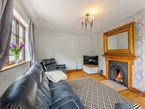 Living area | Blythbury Farmhouse, Bridgnorth and Ironbridge