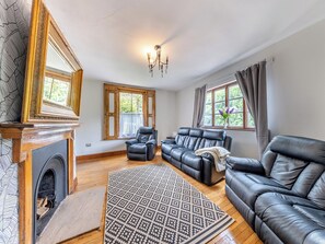 Living area | Blythbury Farmhouse, Bridgnorth and Ironbridge