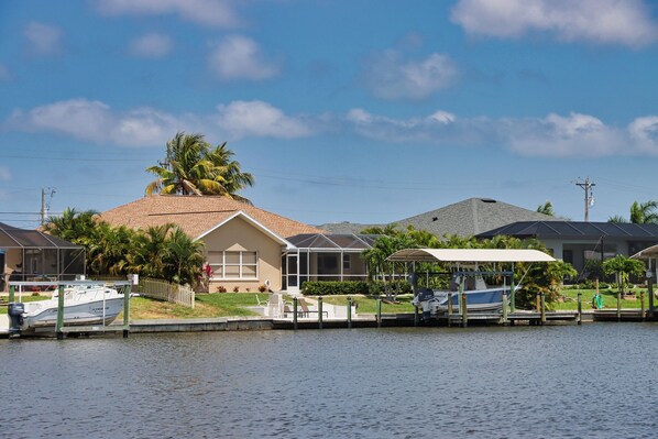 Rear of Coastal Breeze