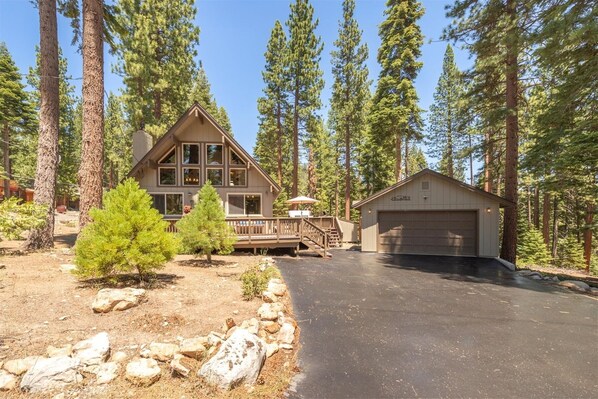 Street View of Cabin