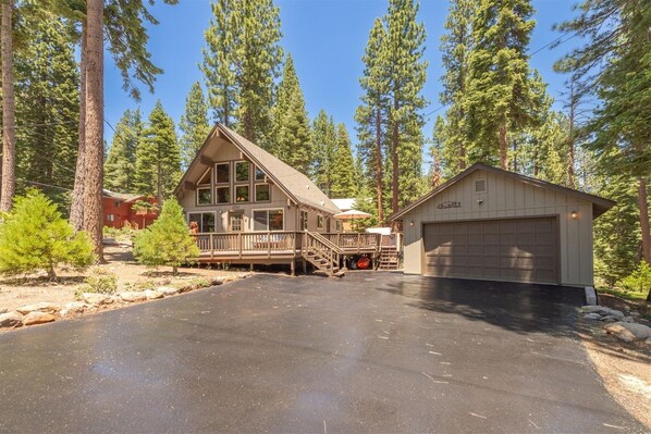 Street View of Cabin