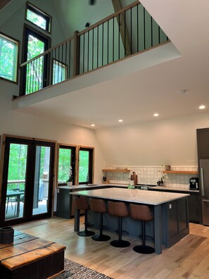 Canton Cabin Get A-way
