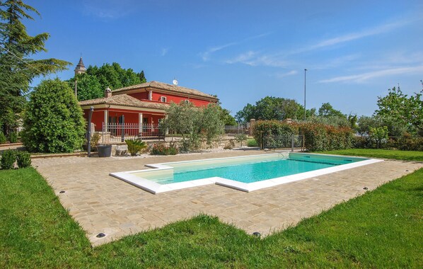 pool