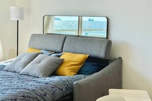 Living Room / Lounge
