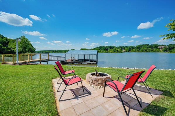 Catawba Vacation Rental | 3BR | 2BA | 1,700 Sq Ft | 1 Step to Enter