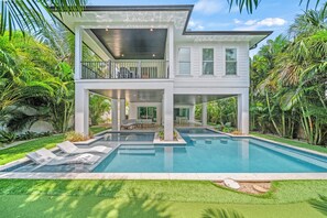 Stunning Pool View