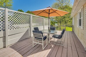 Back Deck | Gas Grill