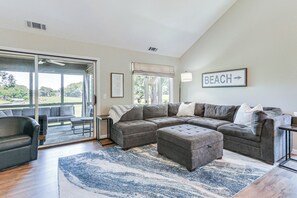 Living Room | 2nd Floor | Smart TV w/ Cable | Electric Fireplace