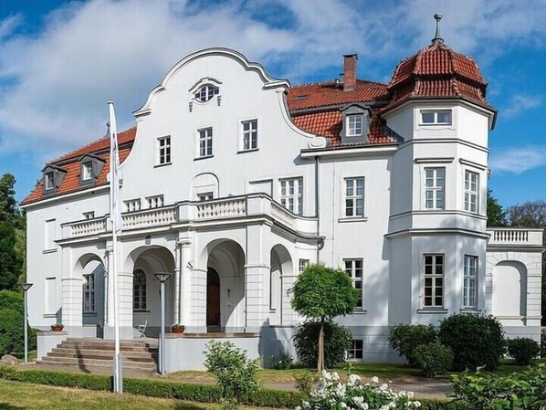 Holiday Home Exterior [summer]