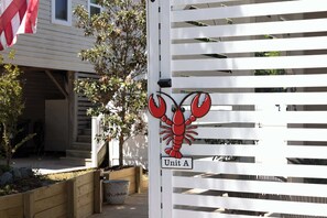 The Dancing Lobster - Unit A (Lower Level)
