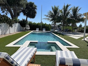 Loungers