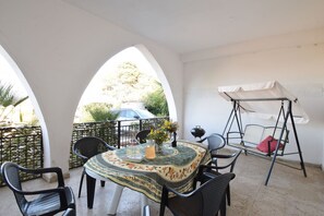Autumn, Living Room, Spring, Summer