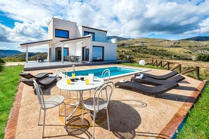 Outdoor, Pool
