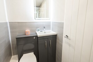 Clifton Studio 1, Darlington - Host & Stay