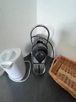 Kaffe och/eller kaffebryggare
